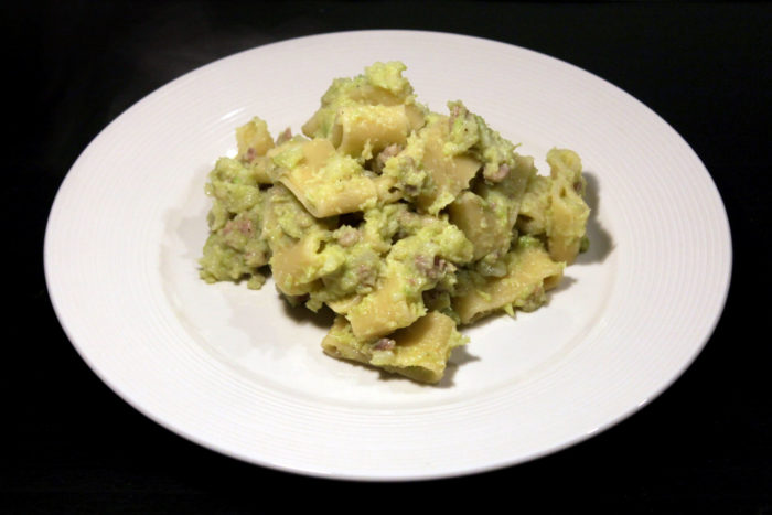 Pasta con broccoli e salsiccia - Ricette Passo Passo con foto 