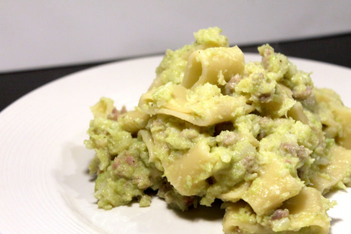 Pasta con broccoli e salsiccia - Ricette Passo Passo con foto 